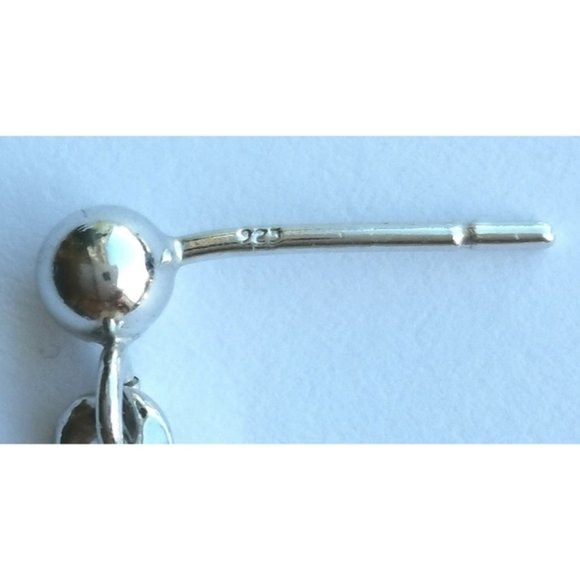 NWT Sterling Silver paperclip link dangle earrings - Picture 4 of 5